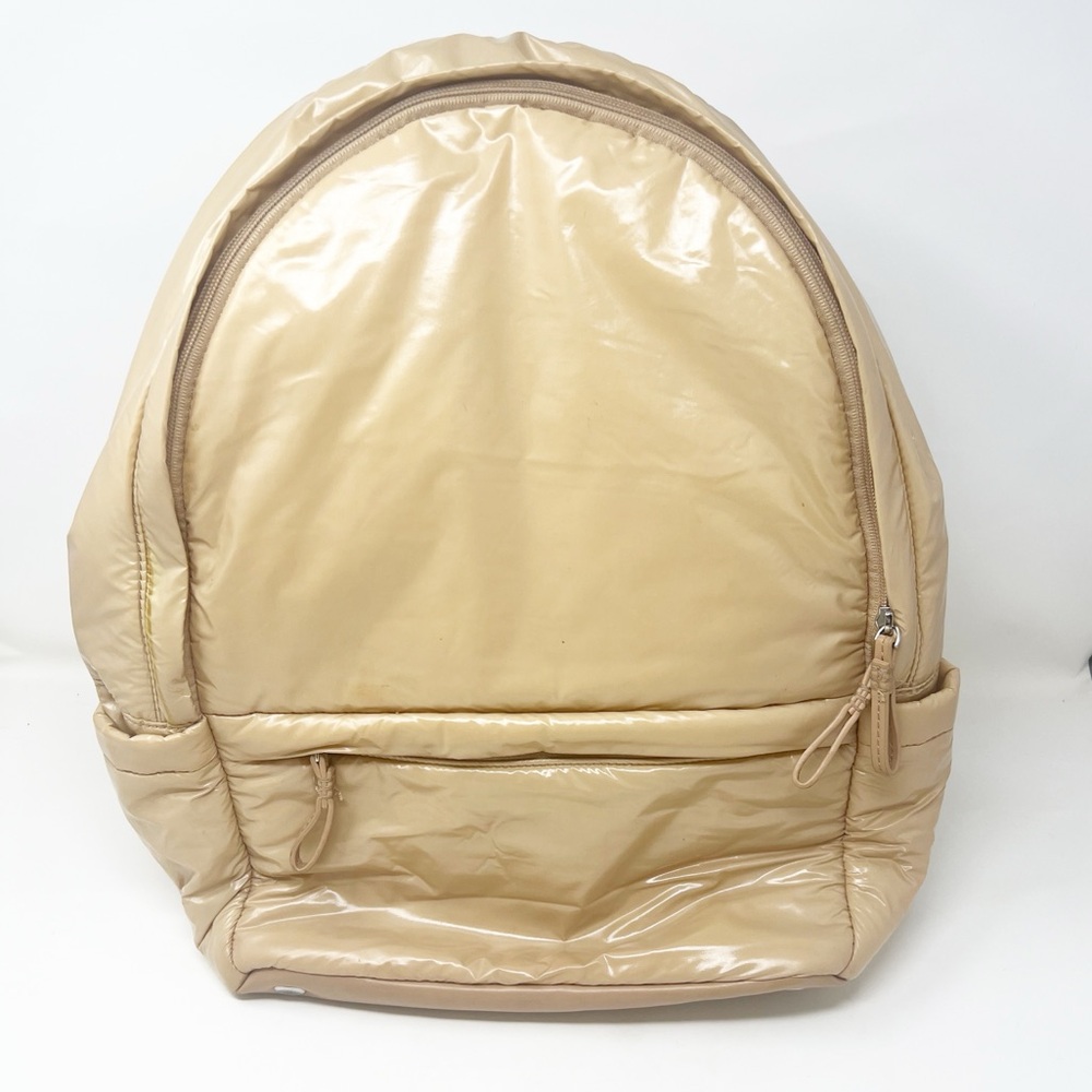 caraa stratus backpack in latte